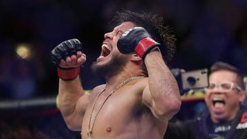 Former UFC champ stops hit-and-run suspect who crashed into neighbor's home: 'He wasn't that tough'