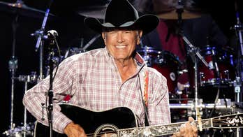 Country icon George Strait brings fans to tears during emotional moment at concert