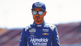 2025 NASCAR odds: Kyle Larson favorite for Cracker Barrel 400 at Nashville